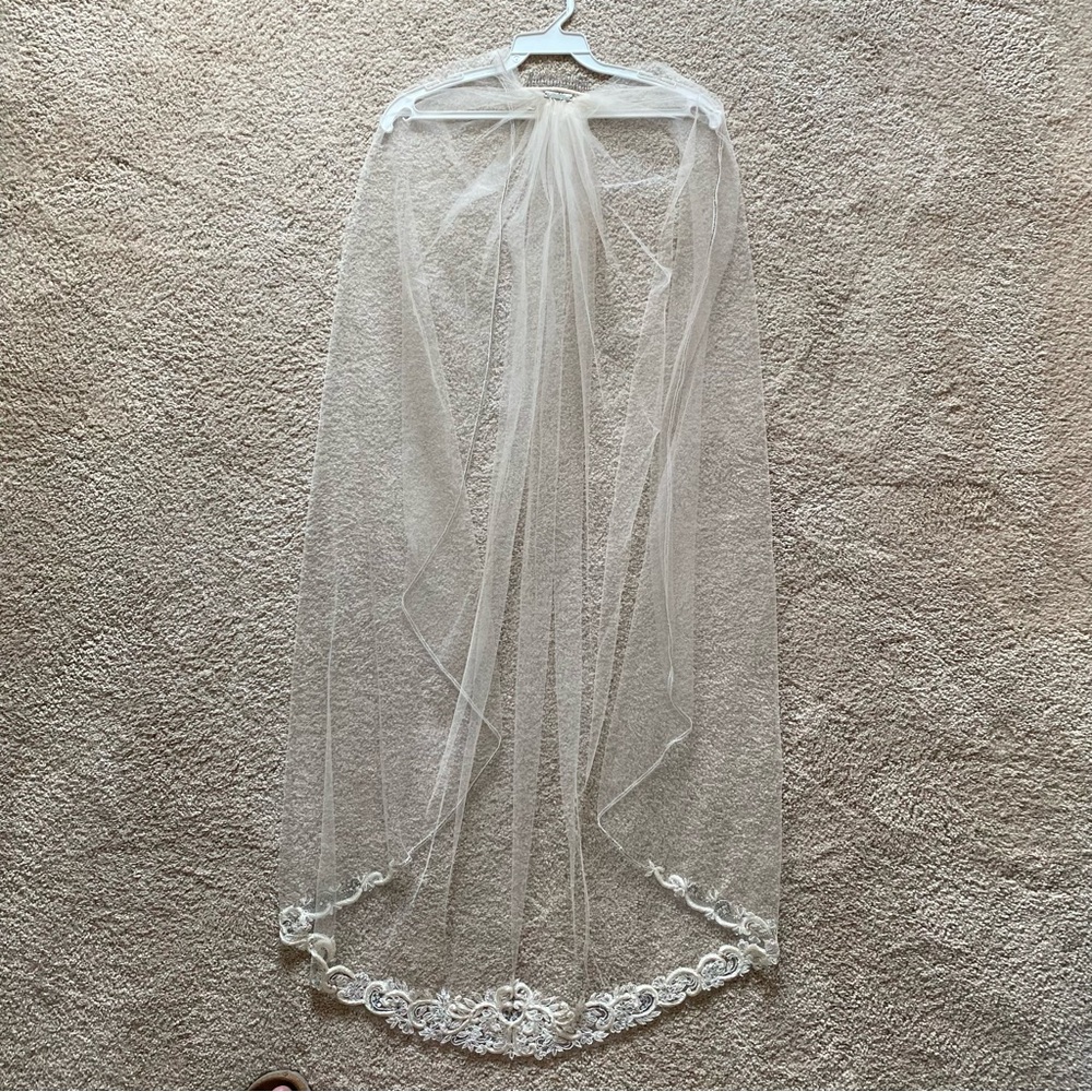 Wedding Veil Ivory Tulle Embroidered Beaded Fingertip Length
